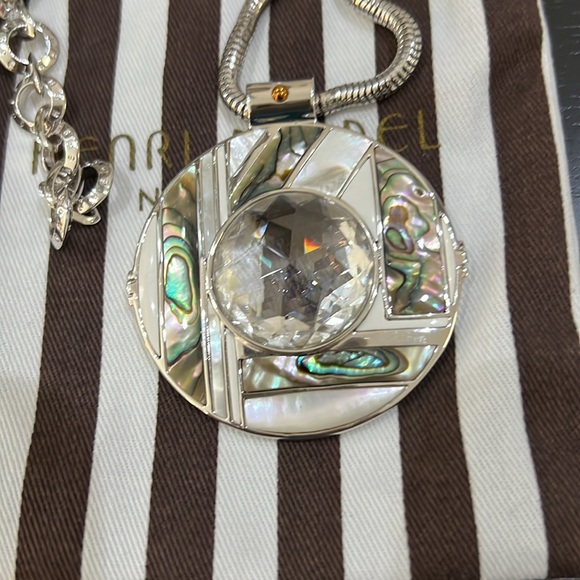 HENRI BENDEL NWOT SILVER TONE DECORATIVE LONG NECKLACE - Picture 3 of 10